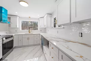 464 Buckhorn Dr, White Township, NJ 07823 - Photo 8