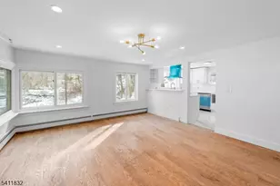 464 Buckhorn Dr, White Township, NJ 07823 - Photo 4