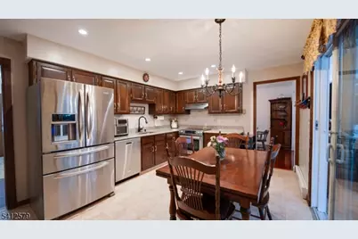 8 Appollo Pl, Clinton Township, NJ 08809 - Photo 10