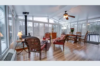 8 Appollo Pl, Clinton Township, NJ 08809 - Photo 14