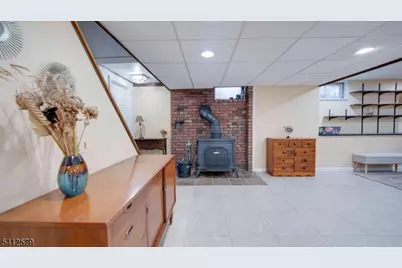 8 Appollo Pl, Clinton Township, NJ 08809 - Photo 36