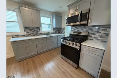 21 Hensler St, Newark, NJ 07105 - Photo 1