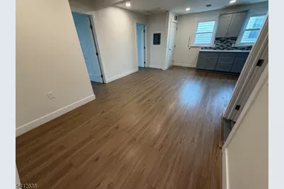 21 Hensler St, Newark, NJ 07105 - Photo 6