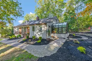 10 Blazier Rd, Warren Township, NJ 07059 - Photo 36