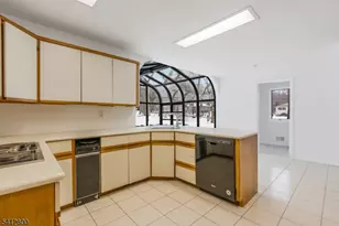 10 Blazier Rd, Warren Township, NJ 07059 - Photo 14