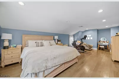 92 Myrtle Ave, Cedar Grove, NJ 07009 - Photo 16