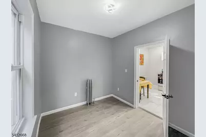 39 Brookdale Ave, Newark, NJ 07106 - Photo 22