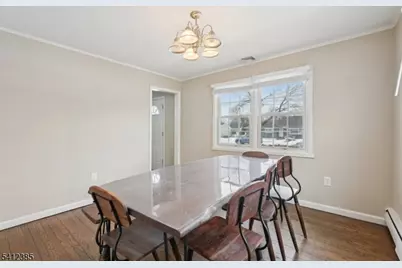 32 Garden Pl, Pequannock Township, NJ 07444 - Photo 8