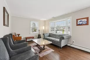 32 Garden Pl, Pequannock Township, NJ 07444 - Photo 6