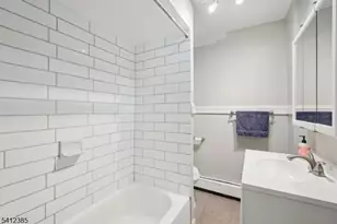 32 Garden Pl, Pequannock Township, NJ 07444 - Photo 20