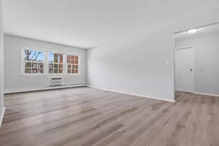 66 Stonehurst Blvd, Freehold Township, NJ 07728 - Photo 4