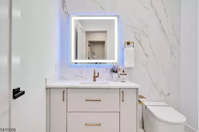 17 Belvedere Drive, Livingston, NJ 07039 - Photo 20