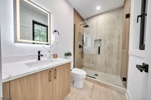 17 Belvedere Dr, Livingston, NJ 07039 - Photo 36