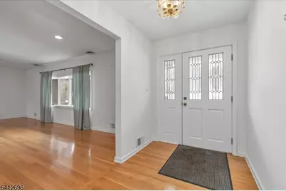 1995 Winding Brook Way, Scotch Plains Township, NJ 07076 - Photo 4