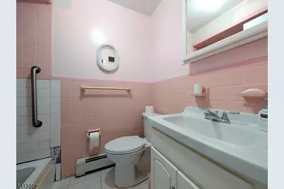 43 Corbin Ave, Jersey City, NJ 07306 - Photo 14