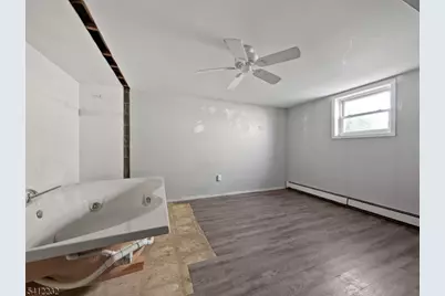 43 Corbin Ave, Jersey City, NJ 07306 - Photo 22