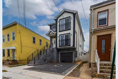 840 Martin St, Elizabeth, NJ 07201 - Photo 2