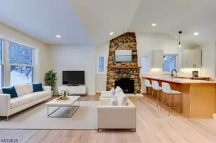 39 Old Rd, Ringwood, NJ 07456 - Photo 4