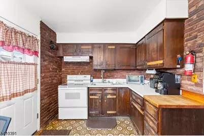 29 Park Ave, Woodbridge Township, NJ 08830 - Photo 6