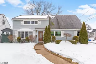 29 Park Ave, Woodbridge Township, NJ 08830 - Photo 2