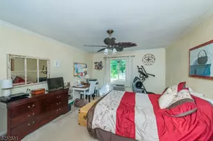 305 Federal Hill Rd, Pompton Lakes, NJ 07442 - Photo 16