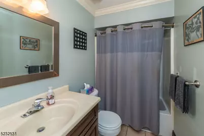 305 Federal Hill Rd, Pompton Lakes, NJ 07442 - Photo 18