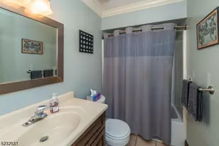 305 Federal Hill Rd, Pompton Lakes, NJ 07442 - Photo 18