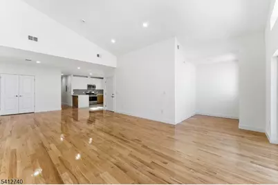 106 Columbia Ave, Newark, NJ 07106 - Photo 4