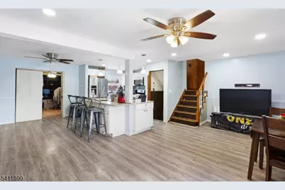 31 Grove Rd, Union Township, NJ 07083 - Photo 6