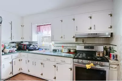 95 Raymond Ave, Plainfield, NJ 07062 - Photo 18