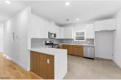 106 Columbia Ave, Newark, NJ 07106 - Photo 6