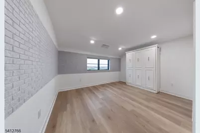 2 Harbor Front Plz, Elizabeth, NJ 07206 - Photo 26