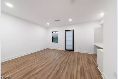 2 Harbor Front Plz, Elizabeth, NJ 07206 - Photo 22