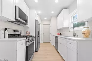 56 Harvey St, Closter, NJ 07624 - Photo 6