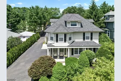 163 Godwin Ave #1, Ridgewood, NJ 07450 - Photo 1