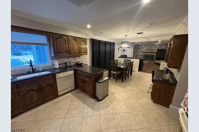 19 Knox Ter, Totowa, NJ 07512 - Photo 8