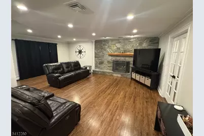 19 Knox Ter, Totowa, NJ 07512 - Photo 4