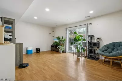 270 Clermont Ter, Union Township, NJ 07083 - Photo 24