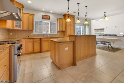 34 Kanouse Ln, Montville Township, NJ 07045 - Photo 4