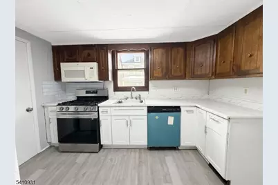 65 Davis St, Phillipsburg, NJ 08865 - Photo 4