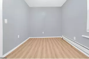 139 S 8th St, Newark, NJ 07107 - Photo 4