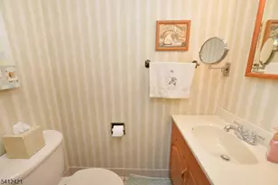 50 Rock Rd, Hawthorne, NJ 07506 - Photo 12