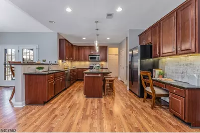 36 Crestview Dr, Clinton Township, NJ 08809 - Photo 14