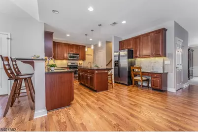 36 Crestview Dr, Clinton Township, NJ 08809 - Photo 18