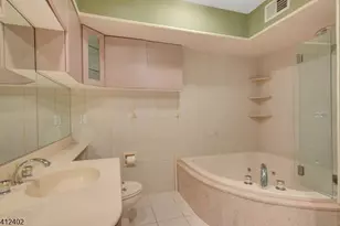 4 Dearburn Ct, Florham Park, NJ 07932 - Photo 10