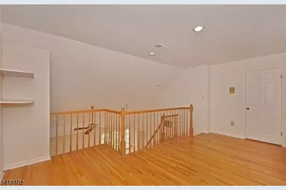 4 Dearburn Ct, Florham Park, NJ 07932 - Photo 12