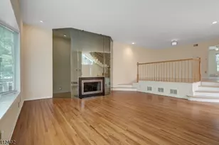 4 Dearburn Ct, Florham Park, NJ 07932 - Photo 2