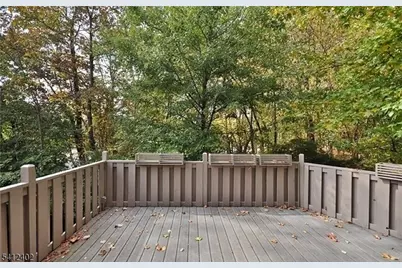 4 Dearburn Ct, Florham Park, NJ 07932 - Photo 14