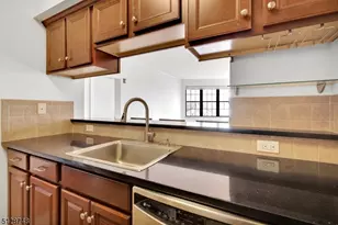 7 Prospect St, Morristown, NJ 07960 - Photo 8