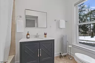 40 Franklin Pl, Montclair, NJ 07042 - Photo 22